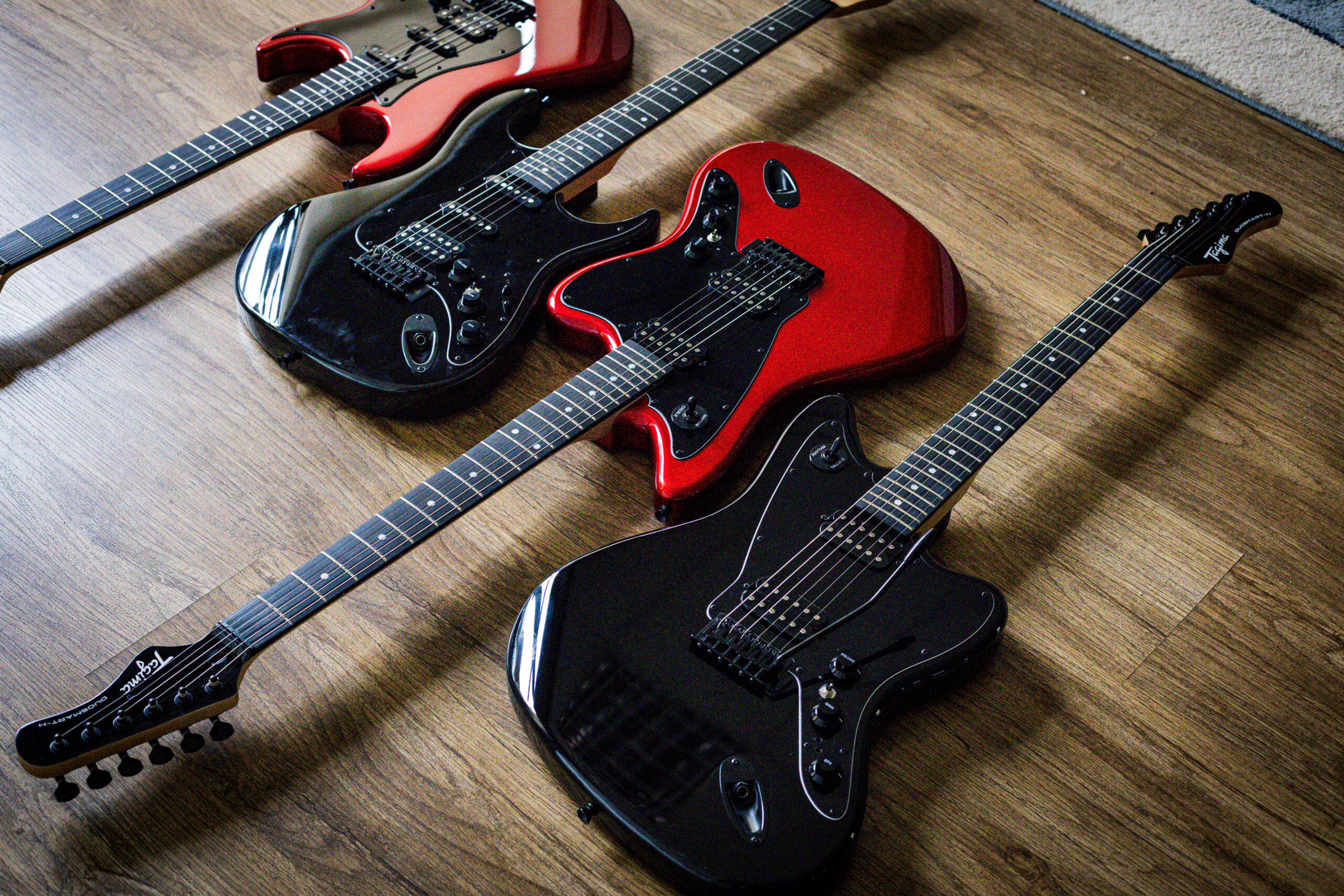 Guitarra Tagima DuoSmart-H Jazzmaster HH Vermelha Candy Apple com Efeitos - Imagem 2